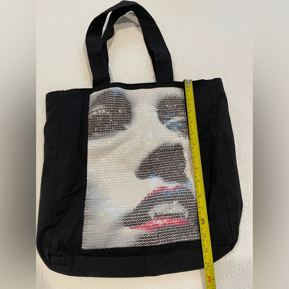 Cute black tote bag. Never used